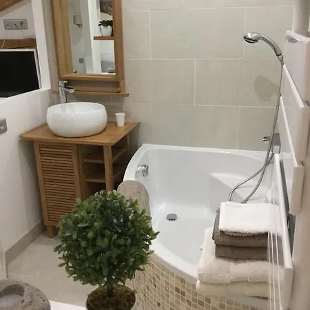 Le Pujol 3* Sainte-Foy-dʼAigrefeuille