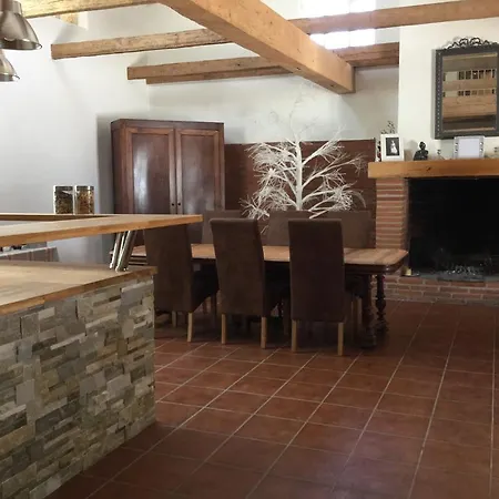 普霍尔旅馆 3* Sainte-Foy-dʼAigrefeuille