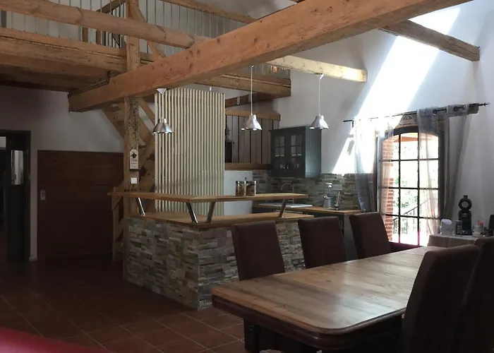 בית הארחה Le Pujol Sainte-Foy-dʼAigrefeuille