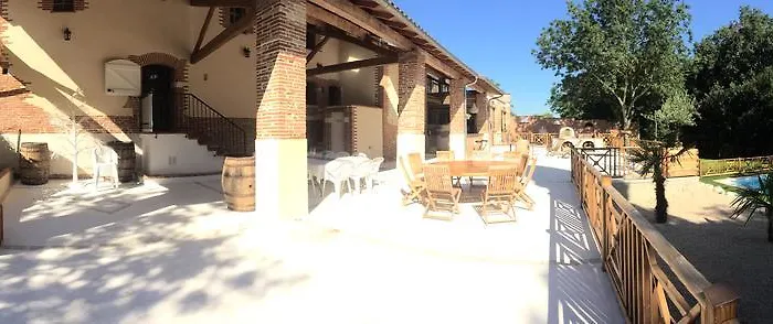 Le Pujol בית הארחה Sainte-Foy-dʼAigrefeuille